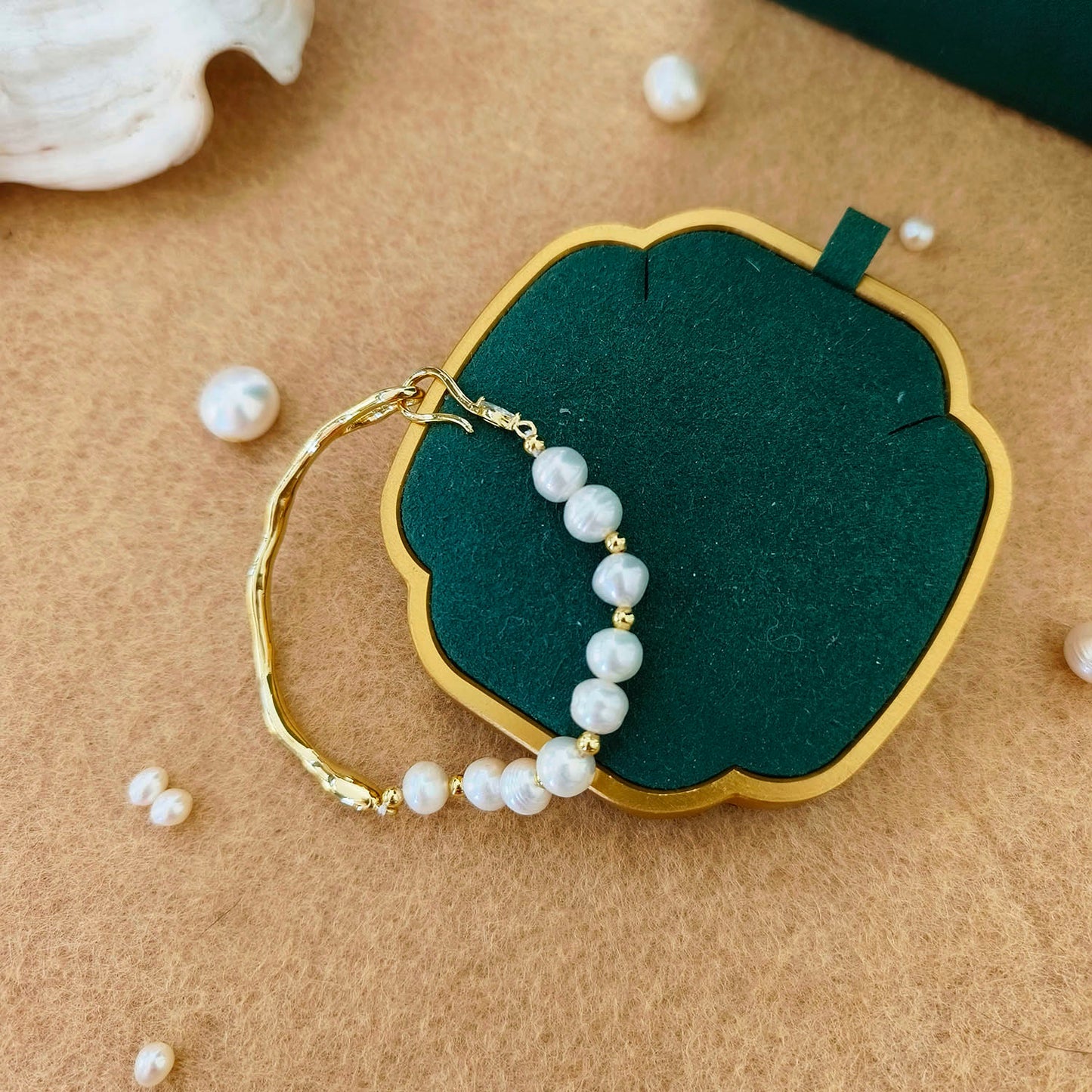 Classic Fresh Water Pearl Hook Bracelet