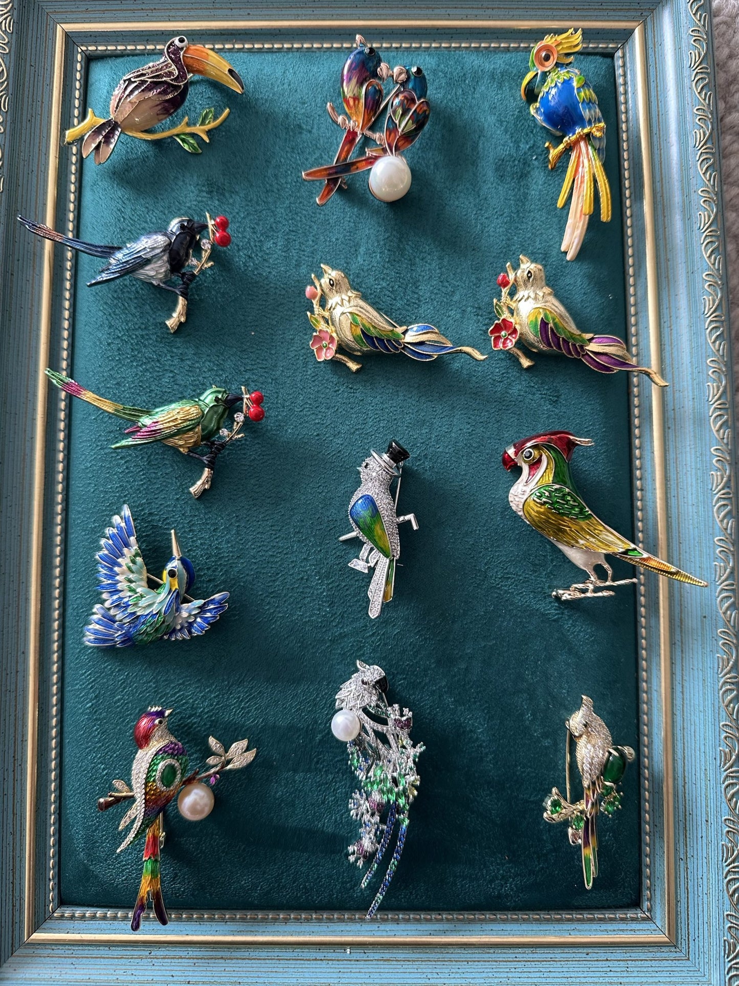 Dapper Gentleman Bird Brooch