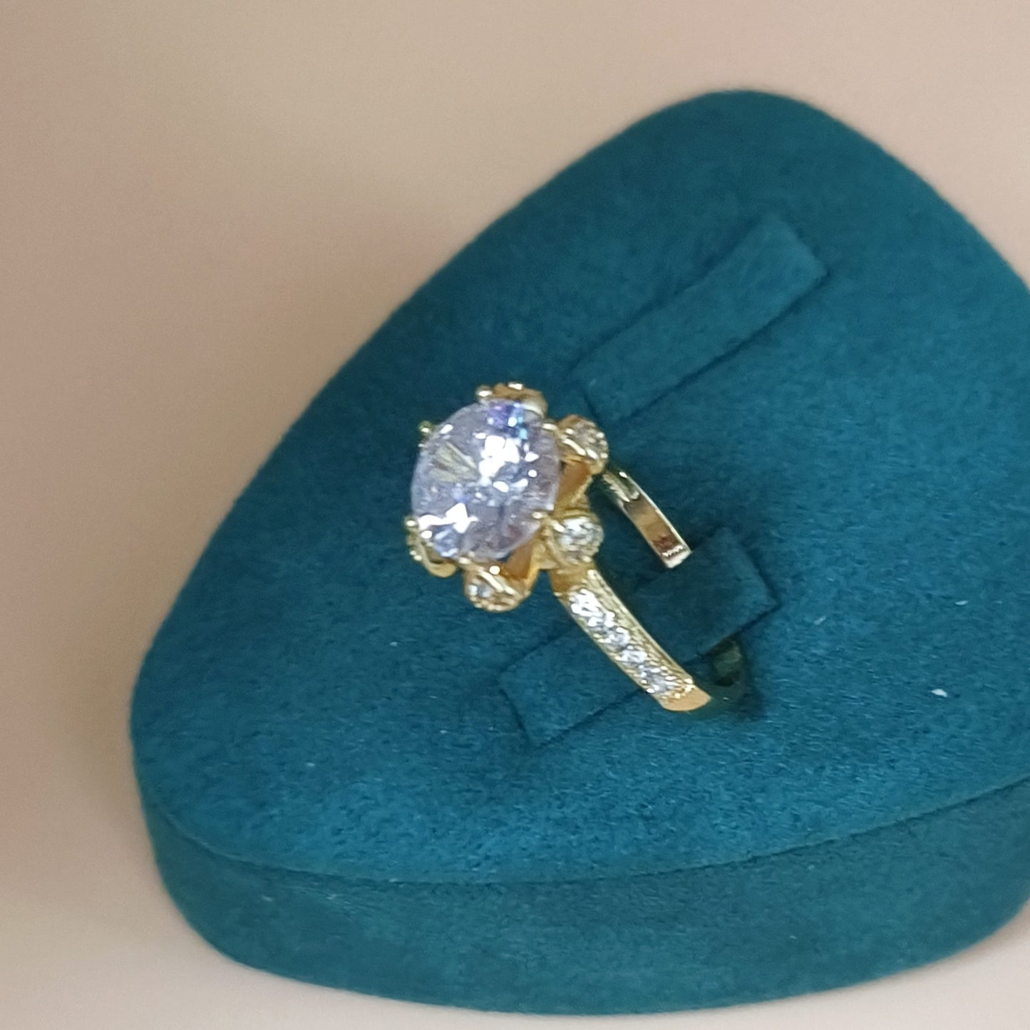 Round Cubic Zirconia Diamond Ring