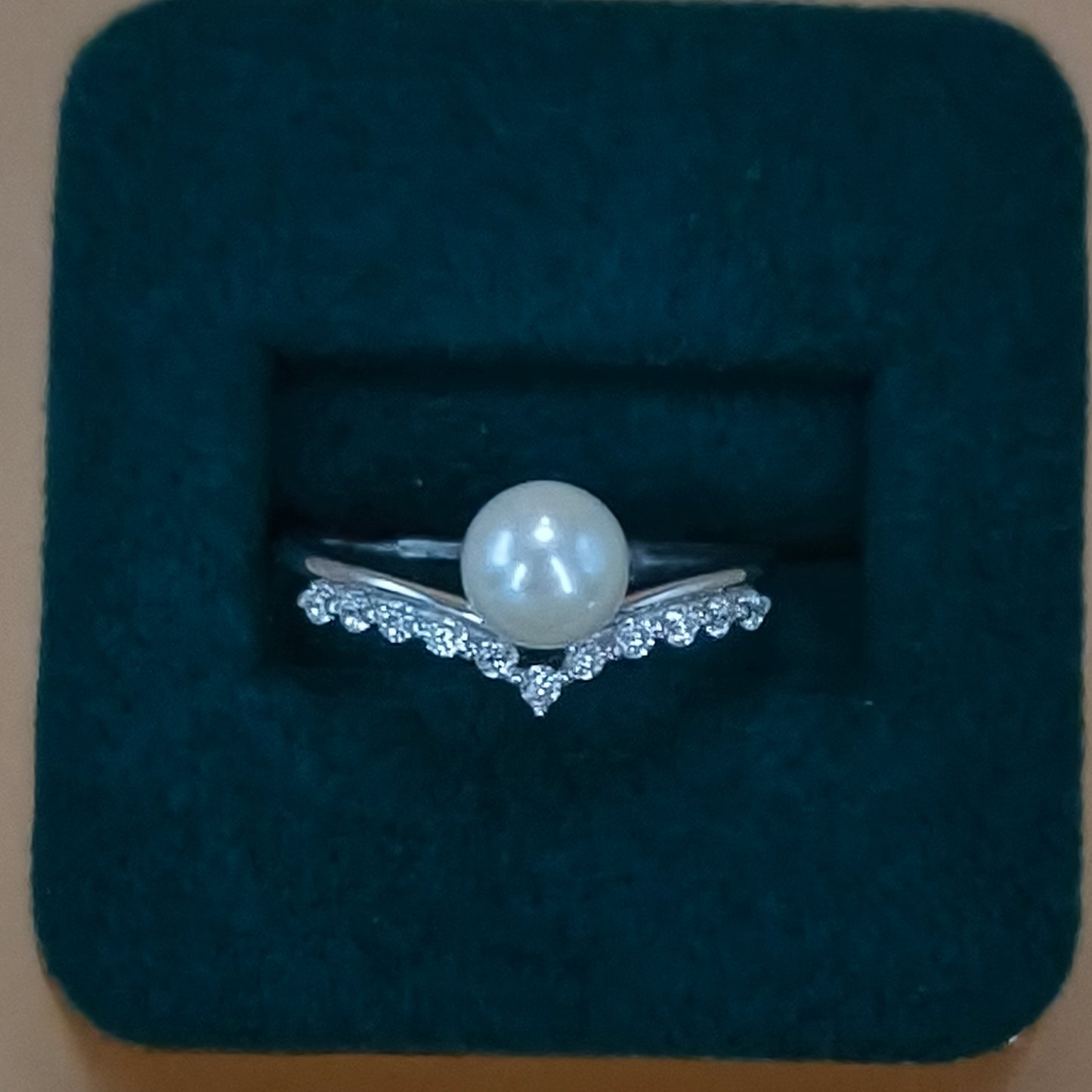 Fresh Water Pearl Crown Radiance Ring- rp9