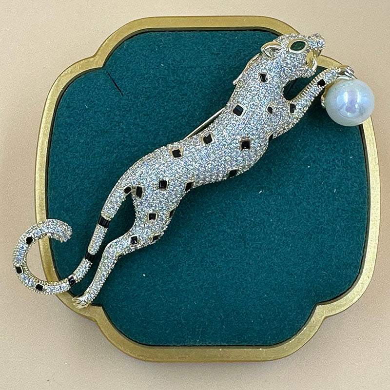 Crystal Leopard Pearl Brooch