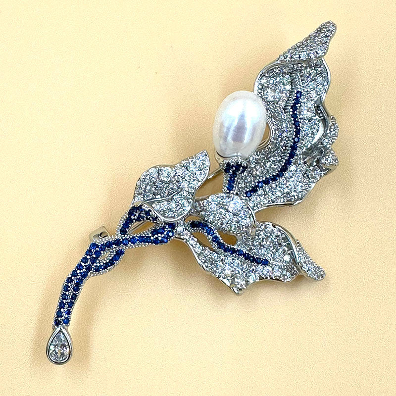 Midnight Waves Pearl Crystal Brooch