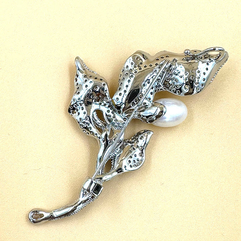 Midnight Waves Pearl Crystal Brooch