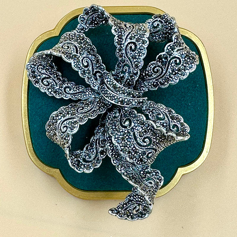 Vintage Filigree Bow Brooch 2 colours