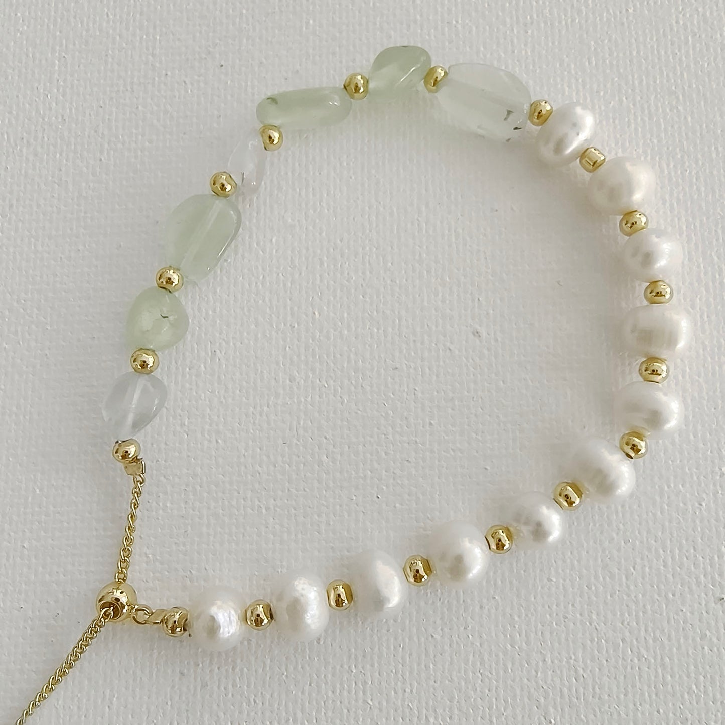 Green Quartz and Fresh water Pearl Adjustable Bracelet