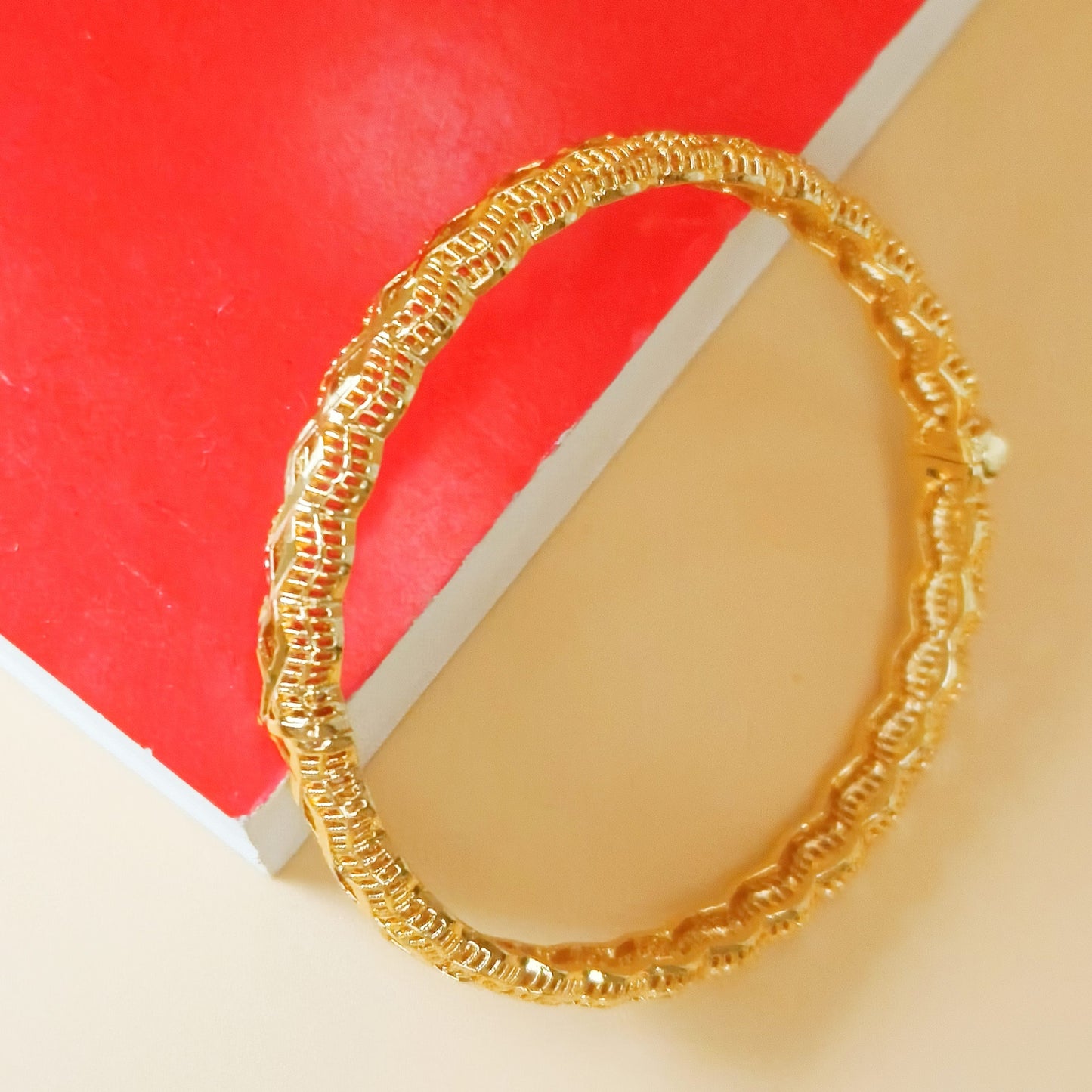 Elegant Gold Plated vintage Bangle