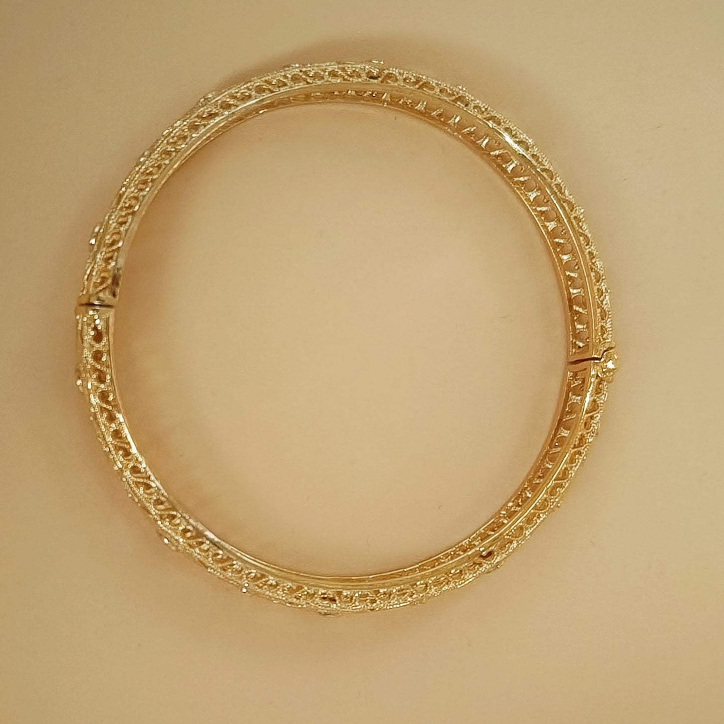 Elegant Gold Plated vintage Filigree Bangle with stones