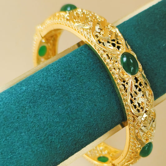 Emerald green filigree Gold plated Bangle