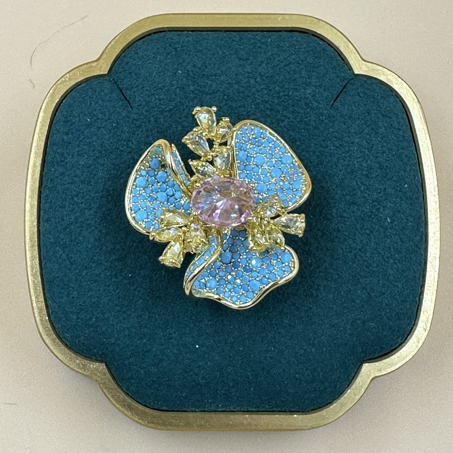 Magnetic Floral Brooch 900028