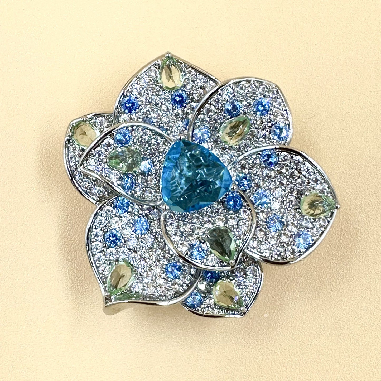 Magnetic Floral Brooch 990029