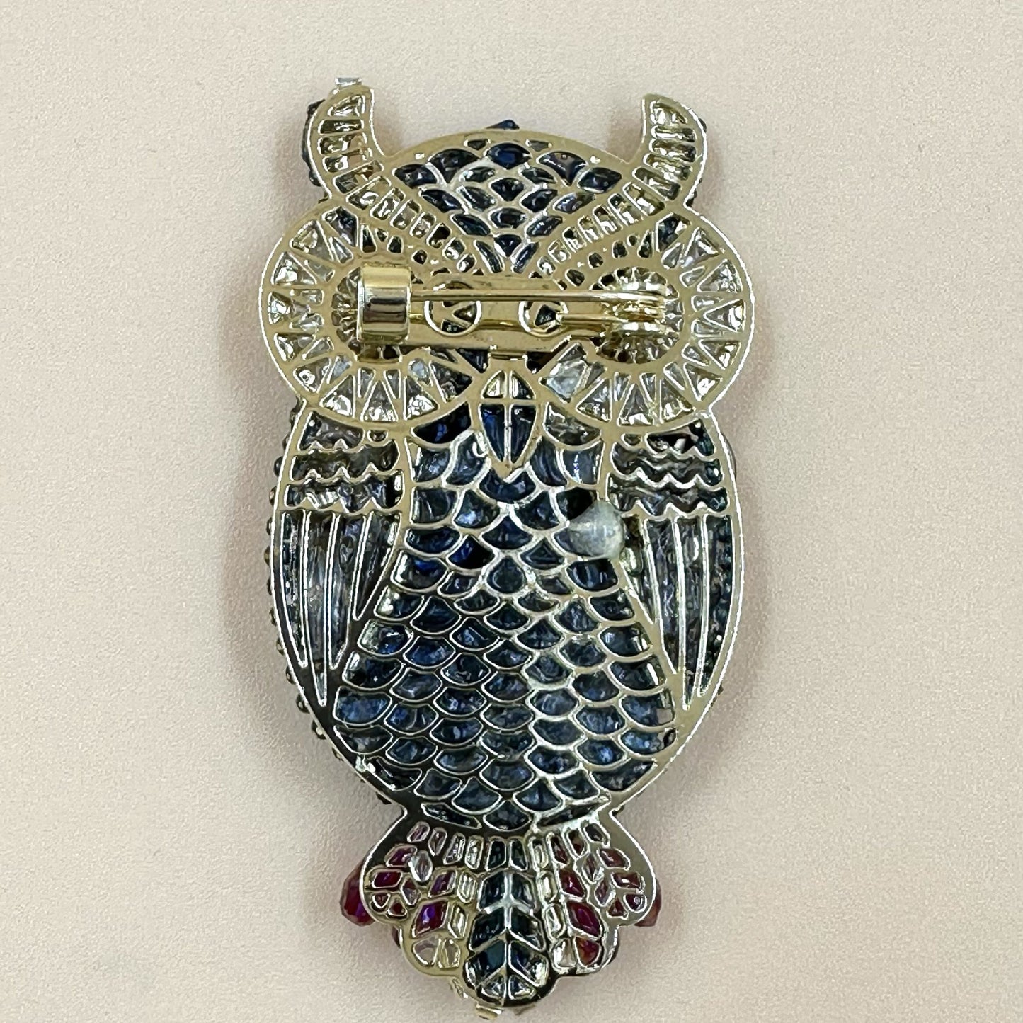 Owl brooch 2 colours