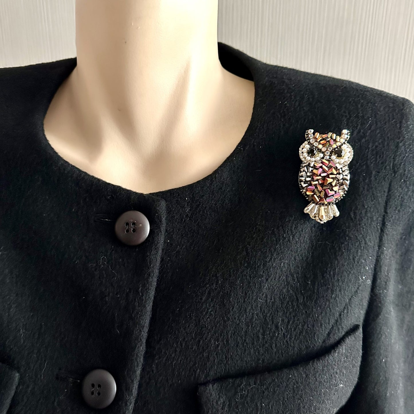 Owl brooch 2 colours