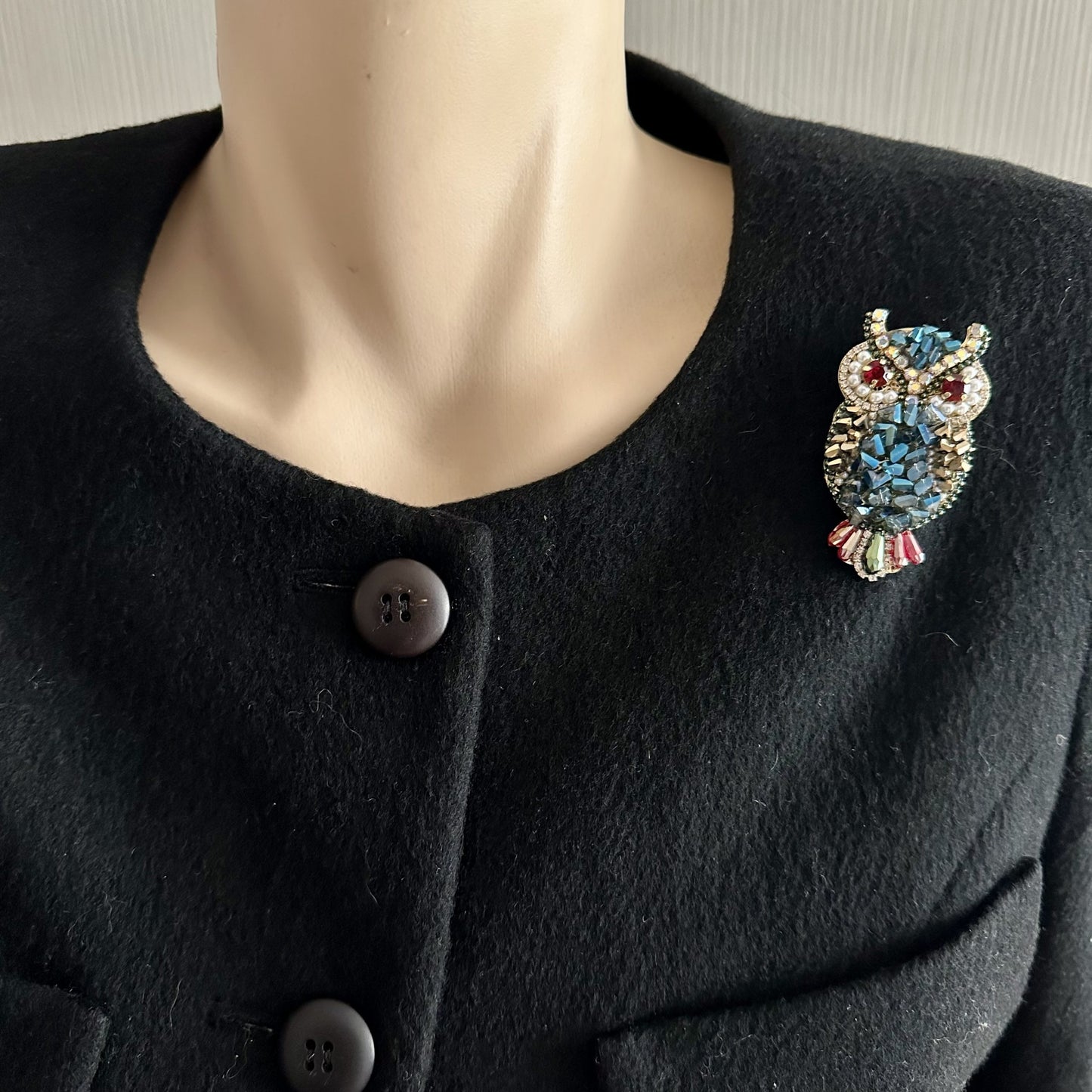 Owl brooch 2 colours