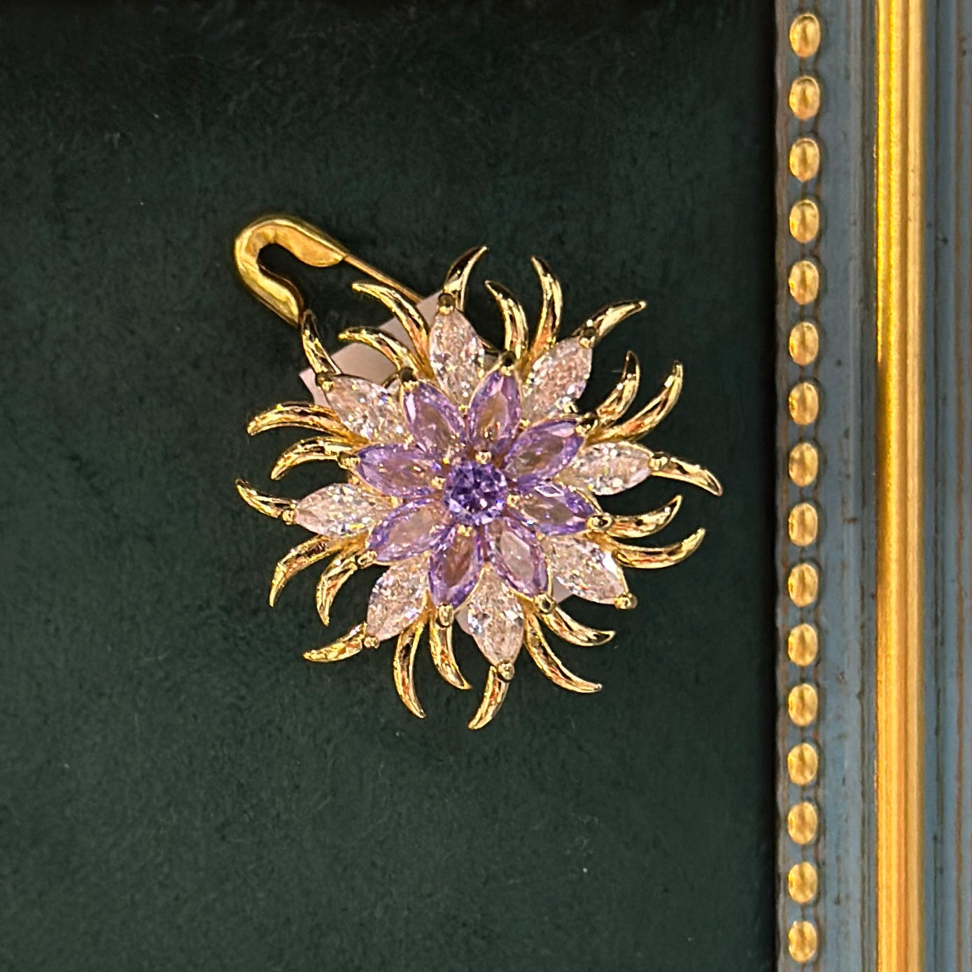 Magnetic Floral Brooch 440022