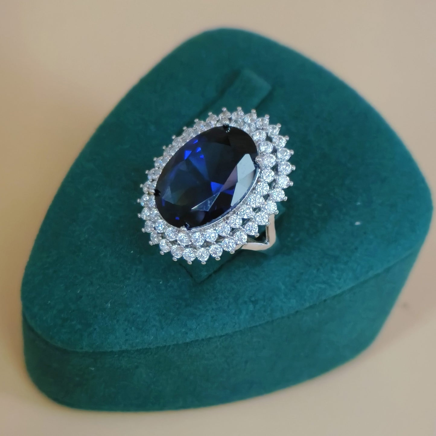 Royal Sapphire Lady Diana Ring