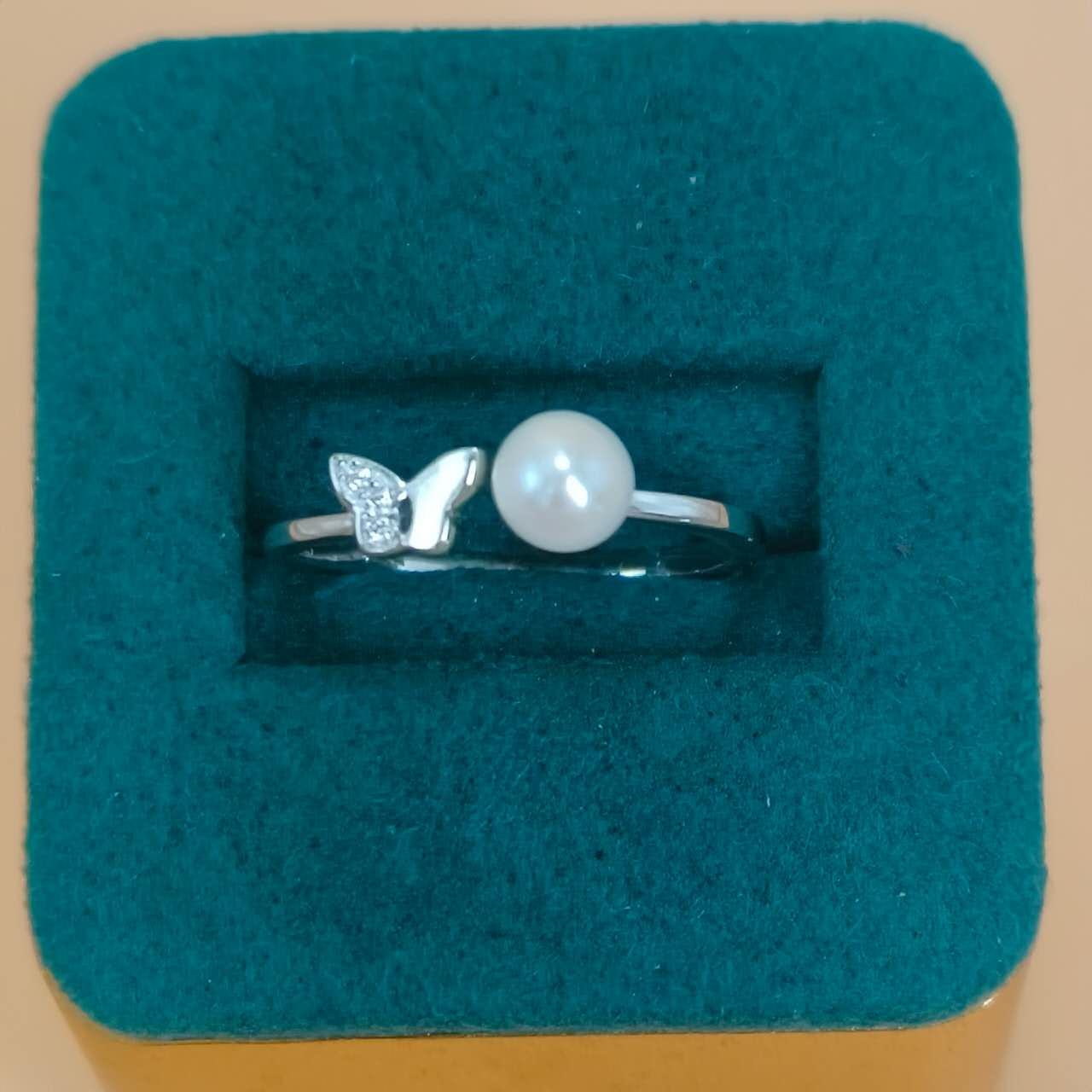 Butterfly Pearl Whisper Ring- rp11