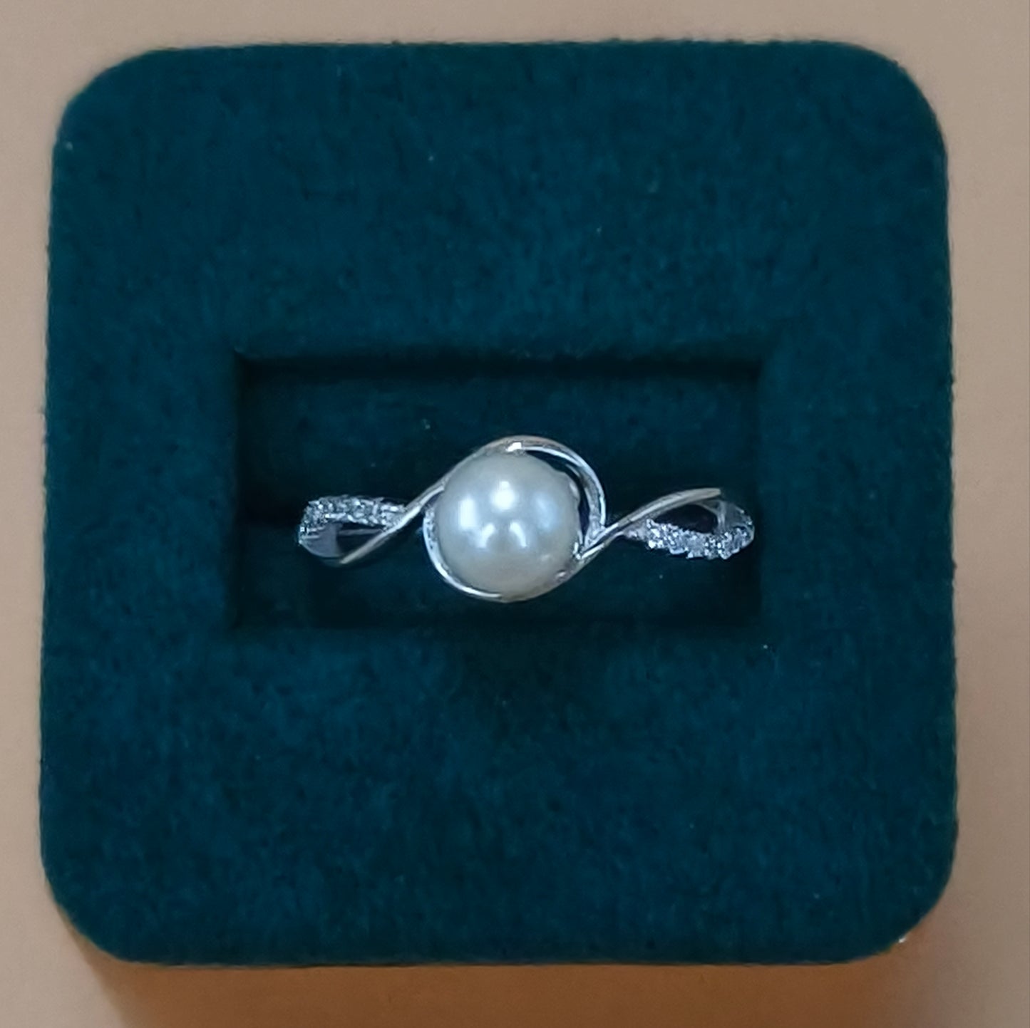 Twist Fresh Water Pearl Harmony Ring- rp7